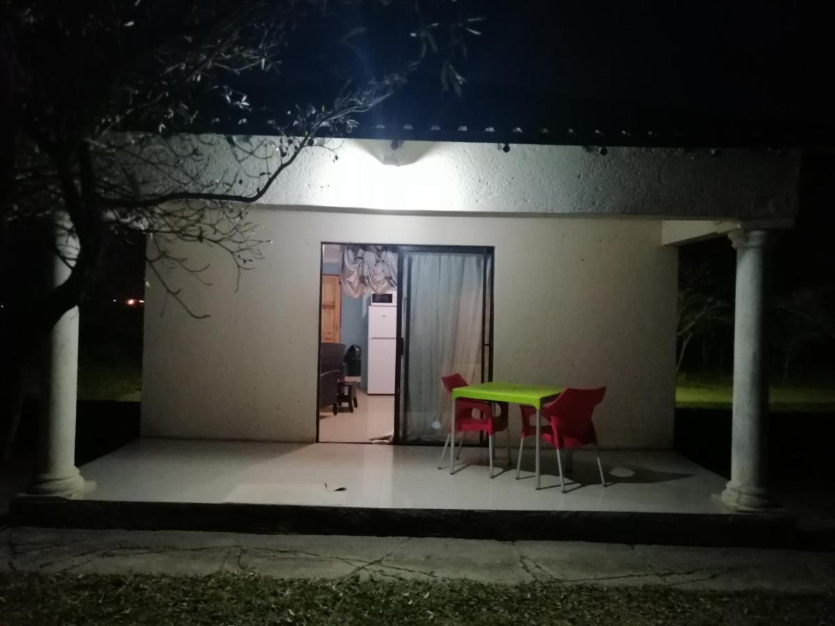 Moholoholo Lodge Acornhoek Exterior photo
